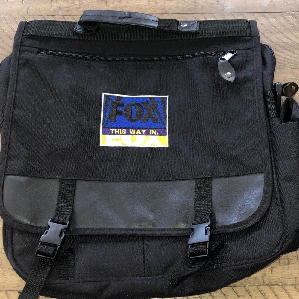 Fox 🦊 Gear Security Tote Organizational Compartments Inside/outside Handle